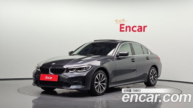 BMW 3-Series 2019 — photo 1