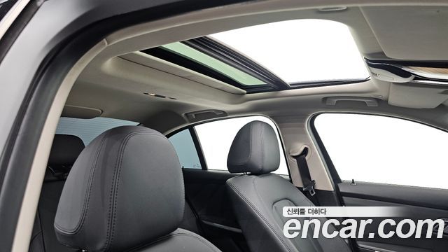 BMW 3-Series 2019 — photo 24