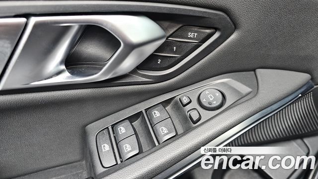 BMW 3-Series 2019 — photo 25