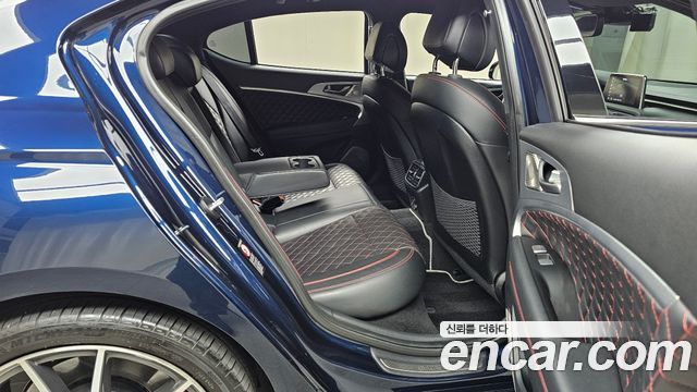 Genesis G70 2019 — photo 17