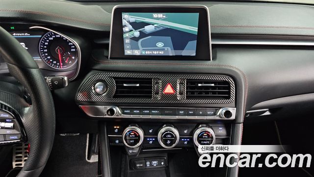 Genesis G70 2019 — photo 18