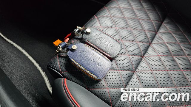 Genesis G70 2019 — photo 21