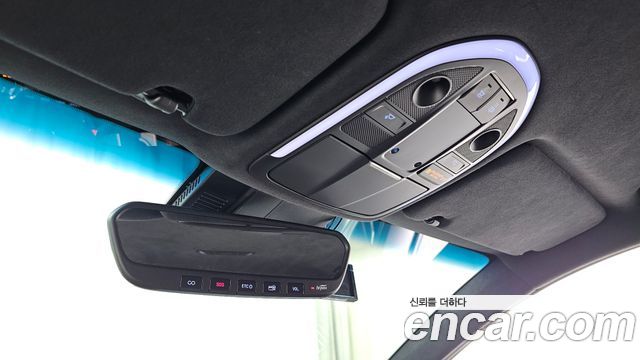 Genesis G70 2019 — photo 25