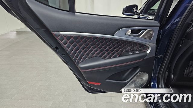 Genesis G70 2019 — photo 15