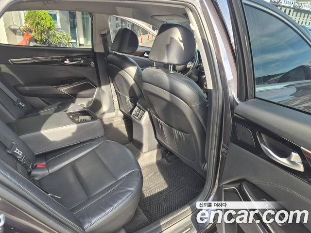 Kia K7 2018 — photo 9