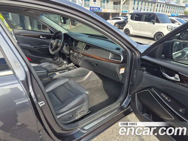 Kia K7 2018 — photo 20