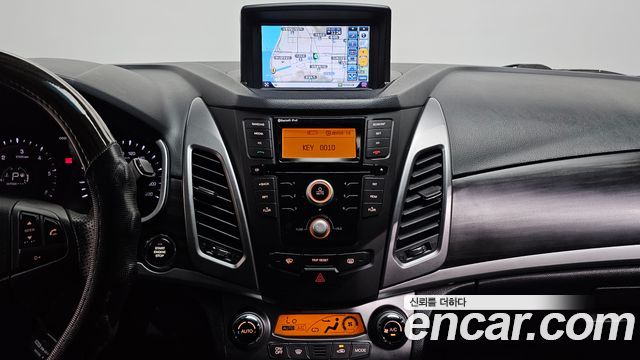 KG Mobility KORANDO 2015 — photo 14