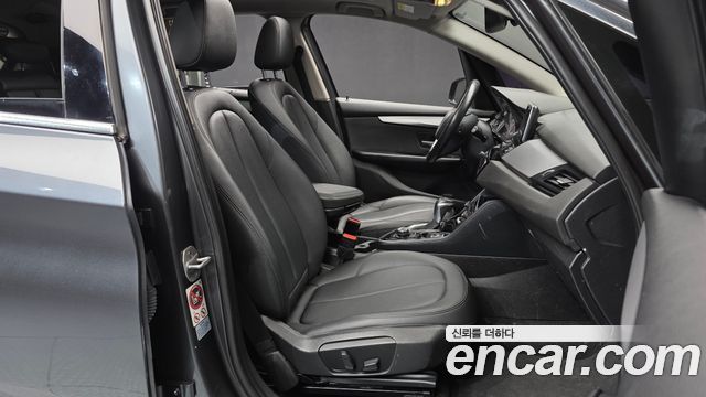 BMW 2-Series 2016 — photo 11