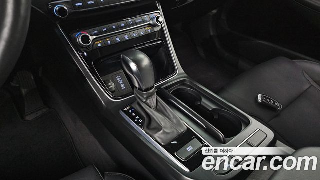 Hyundai Grandeur 2017 — photo 12
