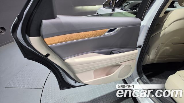 Genesis G80 2024 — photo 15