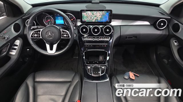 Mercedes-Benz C-Class 2020 — photo 10