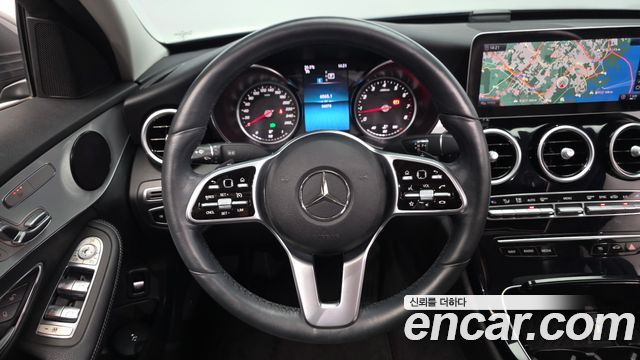 Mercedes-Benz C-Class 2020 — photo 19