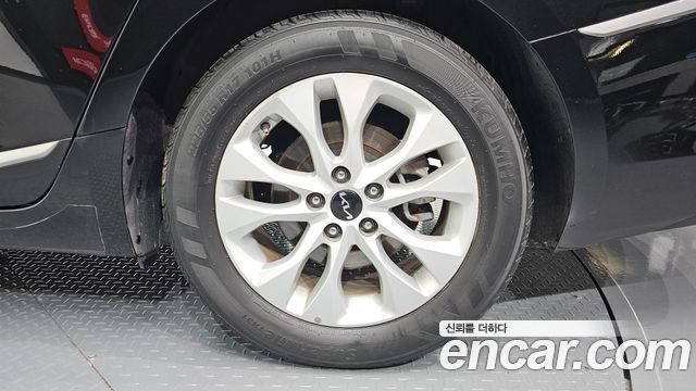Kia K8 2023 — photo 7