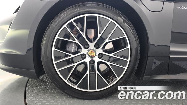 Porsche Taycan 2022 — photo 5