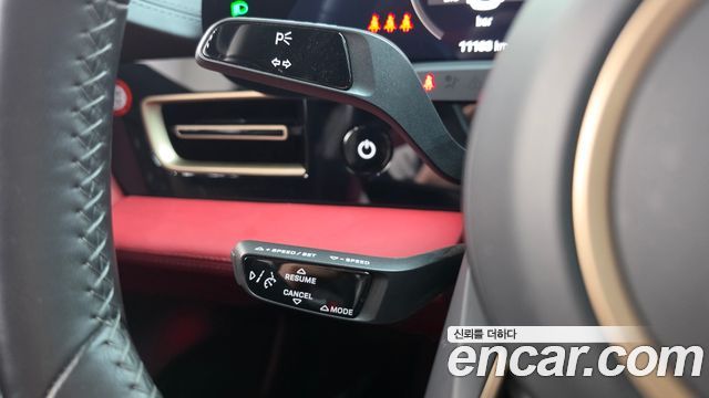 Porsche Taycan 2022 — photo 24