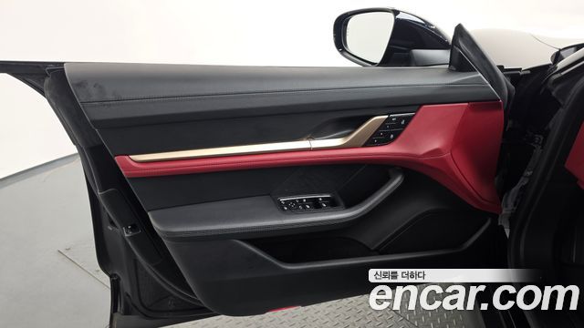 Porsche Taycan 2022 — photo 14