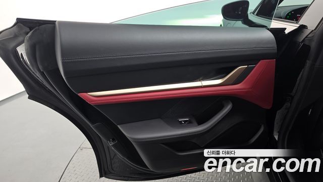 Porsche Taycan 2022 — photo 15