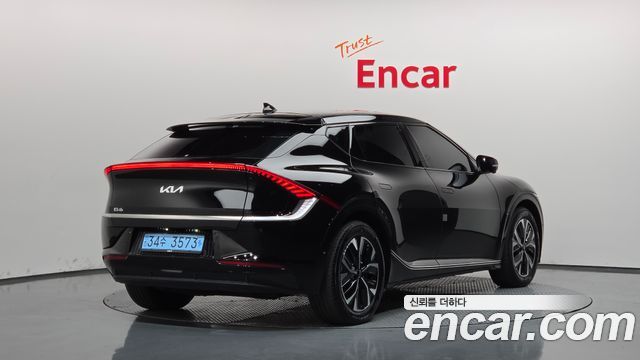 Kia EV6 2023 — photo 2