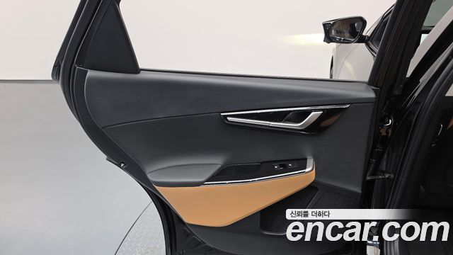 Kia EV6 2023 — photo 15