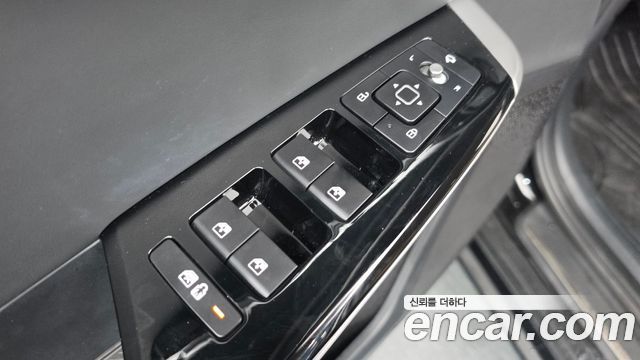 Kia EV6 2023 — photo 28