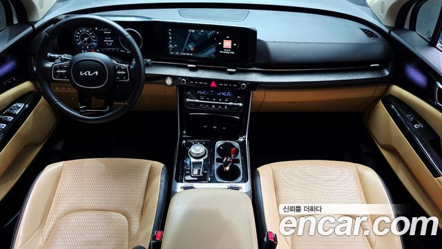Kia Canival 2023 — photo 10