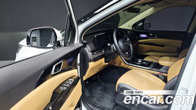 Kia Canival 2023 — photo 13