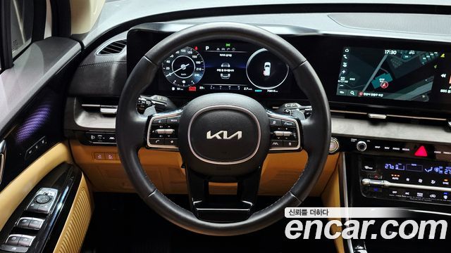 Kia Canival 2023 — photo 20