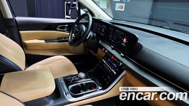 Kia Canival 2023 — photo 25