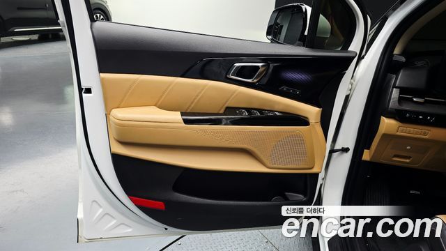 Kia Canival 2023 — photo 14