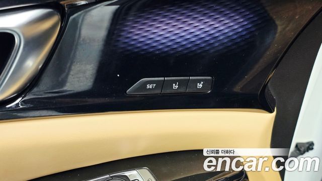 Kia Canival 2023 — photo 32