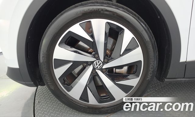 Volkswagen ID.4 2023 — photo 5