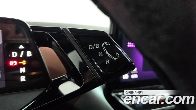 Volkswagen ID.4 2023 — photo 12