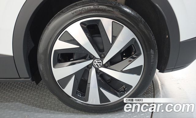 Volkswagen ID.4 2023 — photo 7