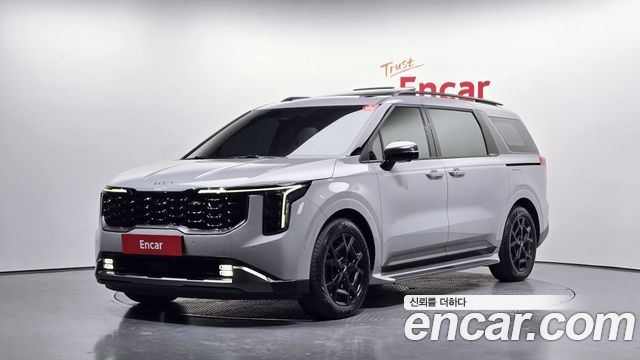 Kia Canival 2025 — photo 1