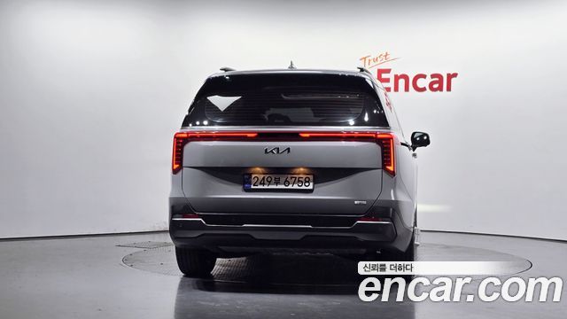 Kia Canival 2025 — photo 4