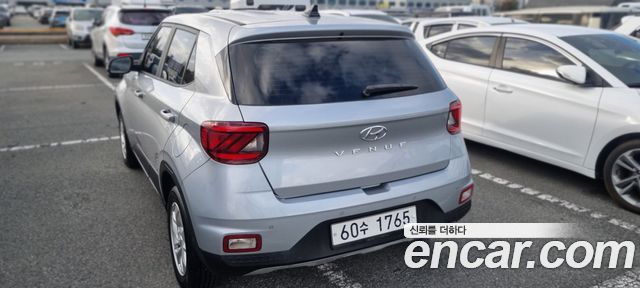 Hyundai Venue 2020 — photo 2