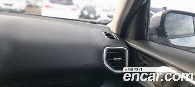 Hyundai Venue 2020 — photo 19