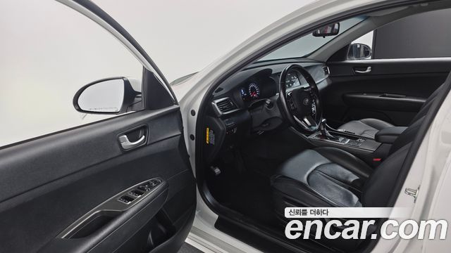Kia K5 2020 — photo 10