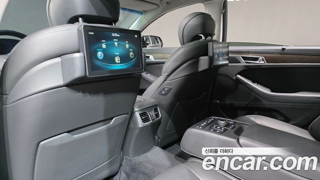 Hyundai Genesis 2016 — photo 19