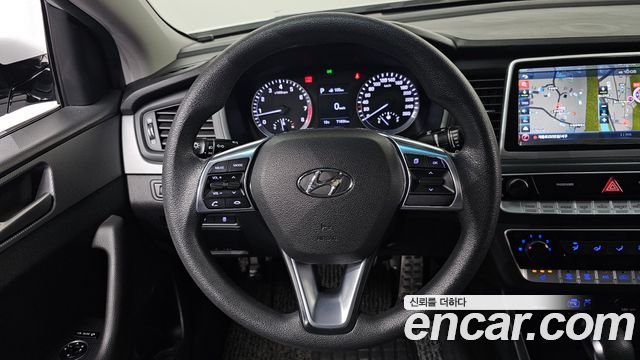 Hyundai Sonata 2018 — photo 15