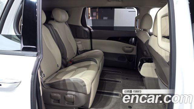 Kia Canival 2024 — photo 17