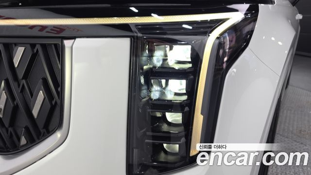 Kia Canival 2024 — photo 8