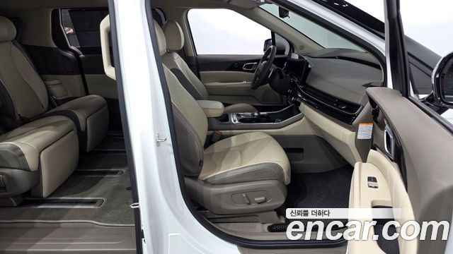Kia Canival 2024 — photo 16