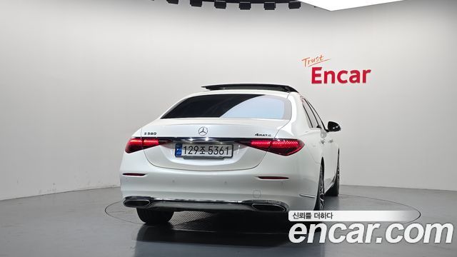 Mercedes-Benz S-Class 2022 — photo 4