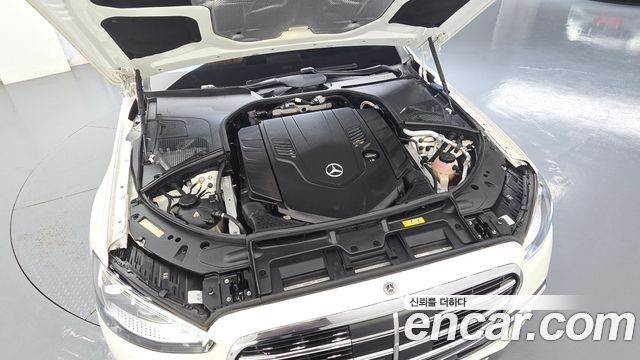 Mercedes-Benz S-Class 2022 — photo 6