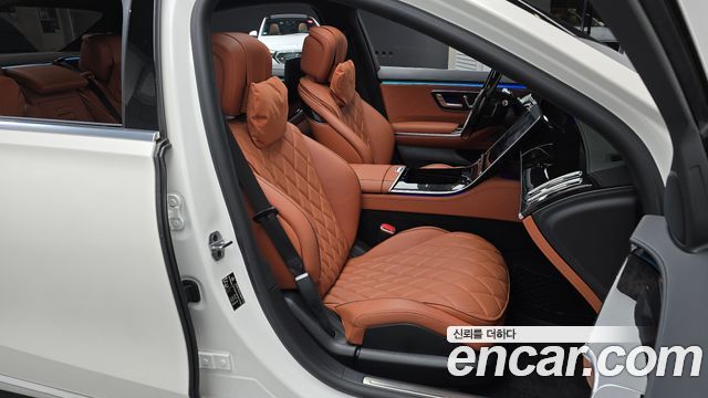 Mercedes-Benz S-Class 2022 — photo 16
