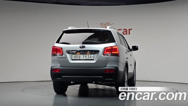 Kia Sorento 2012 — photo 4