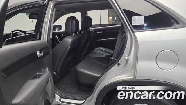 Kia Sorento 2012 — photo 17