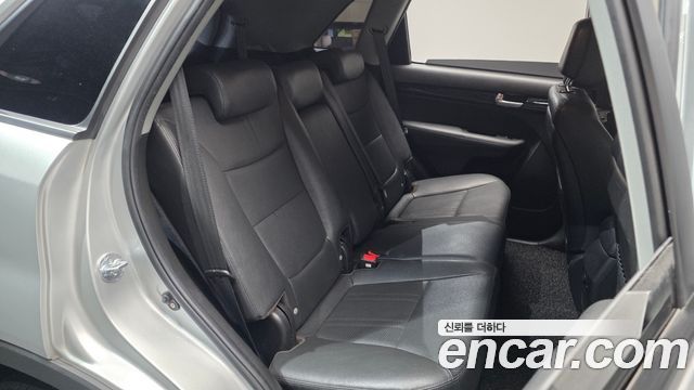 Kia Sorento 2012 — photo 18