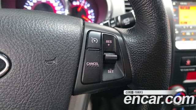 Kia Sorento 2012 — photo 24